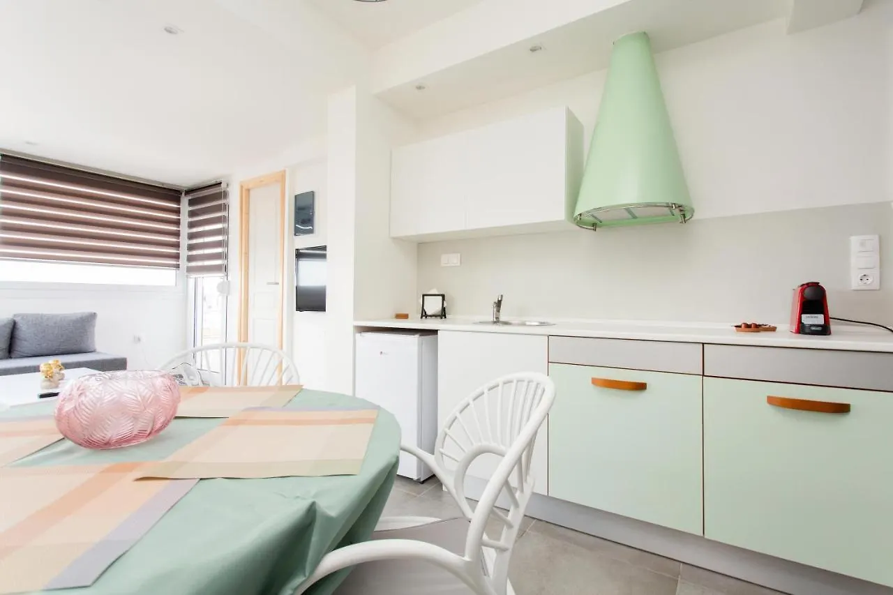 Suggrou Terrace Apartment #8 Thessaloniki